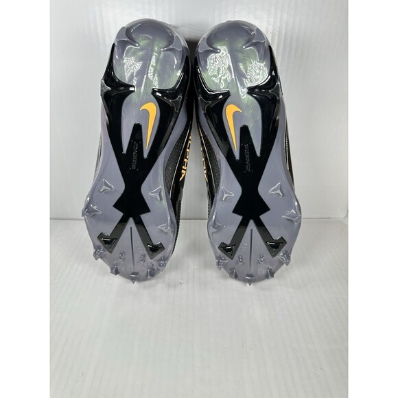 Sz 11 Nike Football Cleat Alpha Menace 4 Elite Panther Saquon Barkley HF4313-001